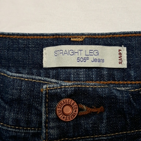 Levi's 505 Straight Leg Jeans. - Picture 2 of 7